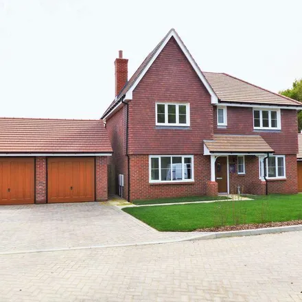 Rent this 4 bed house on Dapples Lane in Cranleigh, GU6 8FS