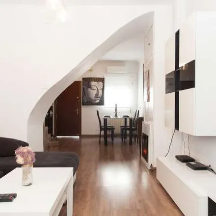 Image 3 - Calle del General Marvá, 35, 43, 28026 Madrid, Spain - Apartment for rent