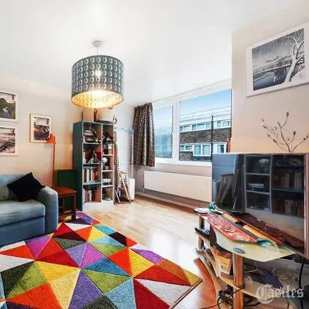 Buy this 1 bed apartment on Redwood Court in Sunnyside Road, London