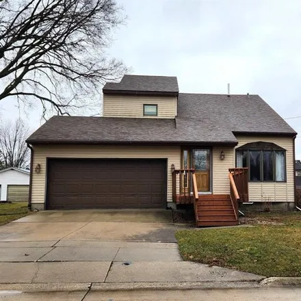 Image 1 - 1263 2nd Street Northeast, Mason City, IA 50401, USA - House for sale