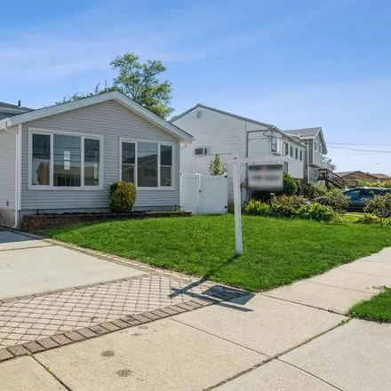 Buy this 3 bed house on 305 Branch Avenue in Village of Freeport, NY 11520