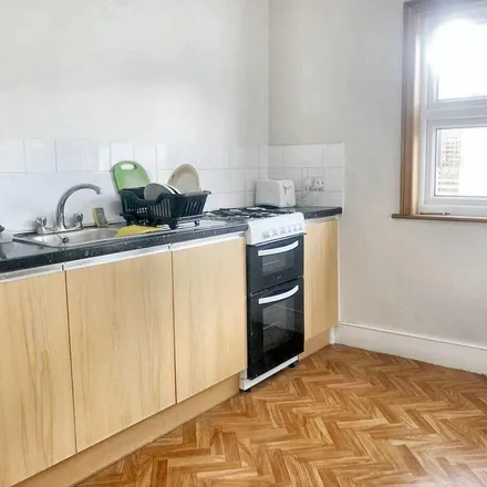 Rent this 1 bed townhouse on Brooke Road in Upper Clapton, London