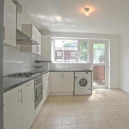 Image 4 - 4-32 Culmore Road, London, SE15 2RQ, United Kingdom - Townhouse for rent