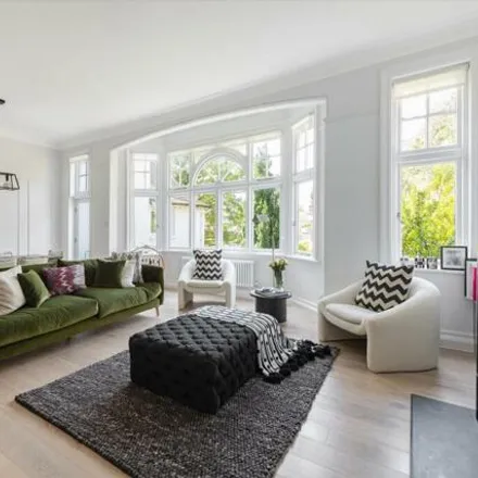 Image 2 - The Garden House, 1a Rosecroft Avenue, London, NW3 7QN, United Kingdom - Apartment for sale
