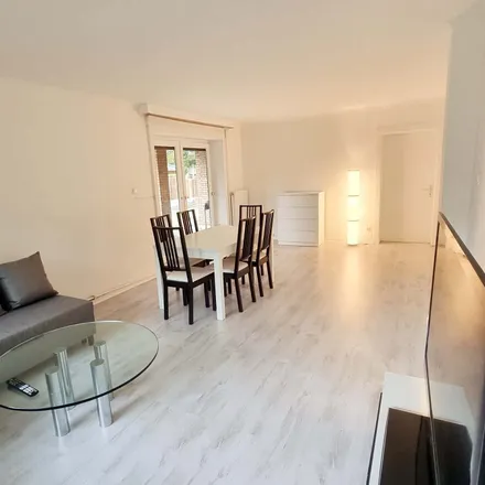 Rent this 4 bed apartment on Rammhörn 4 in 22393 Hamburg, Germany