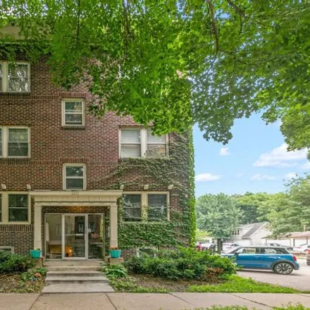 Buy this 2 bed condo on 3223 Girard Avenue South in Minneapolis, MN 55408