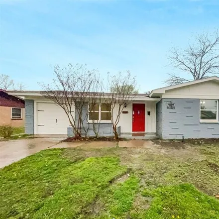 Buy this 3 bed house on 571 Hardy Drive in Centerville, Garland