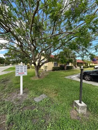 Image 3 - 454 Glenwood Drive, Palm Beach County, FL 33415, USA - Condo for sale