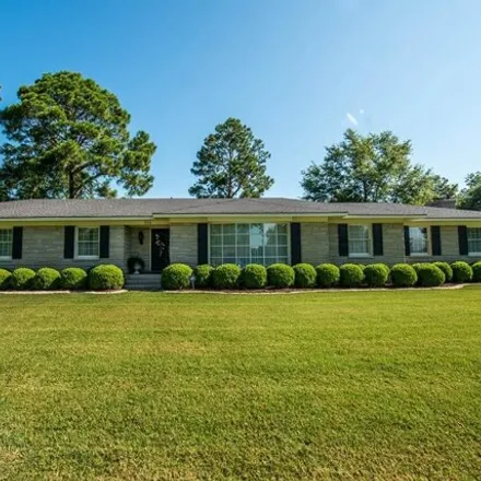 Buy this 4 bed house on 961 East 25th Avenue in Cordele, GA 31015