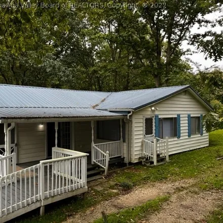 Buy this 3 bed house on Upper Midway Drive in Dunbar, Kanawha County