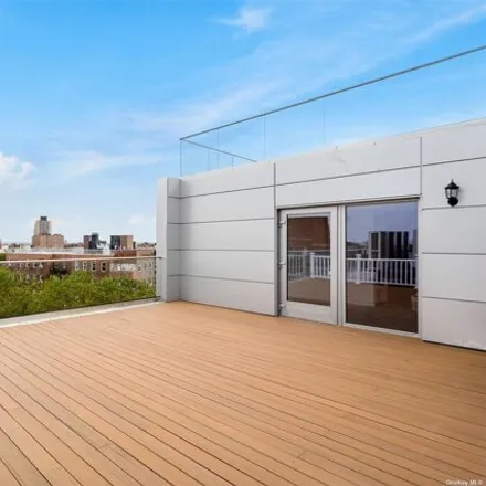 Image 9 - Austin Tower, Austin Street, New York, NY 11374, USA - Condo for sale