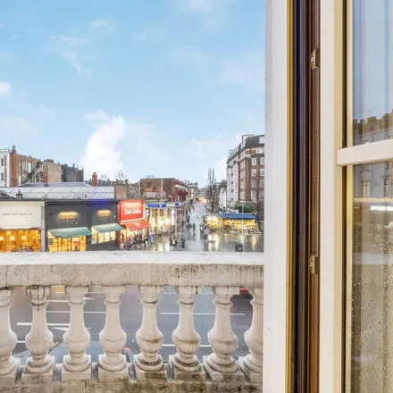 Rent this 2 bed apartment on Joy Optical in 8 Old Brompton Road, London