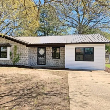 Buy this 3 bed house on 236 Oak Street in Lake City, Craighead County