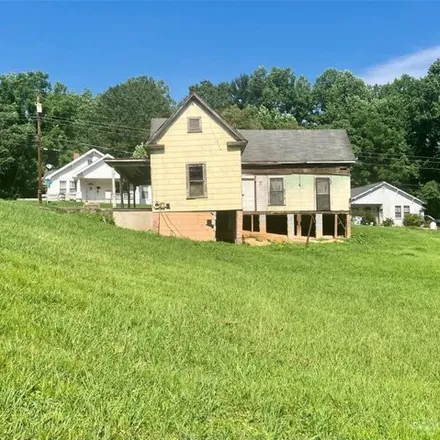 Image 2 - Lenoir Avenue Southwest, Lenoir, NC 28645, USA - House for sale