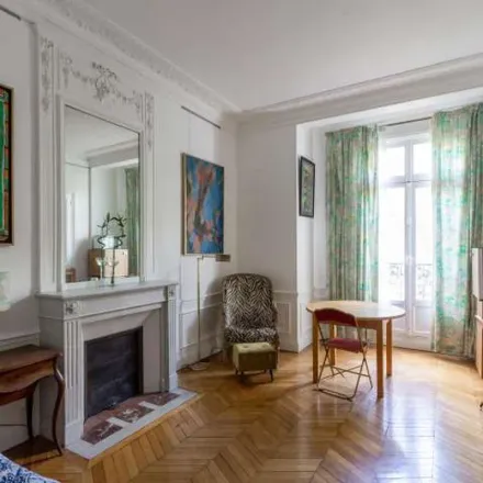 Image 2 - 29b Avenue de la Motte-Picquet, 75007 Paris, France - Apartment for rent