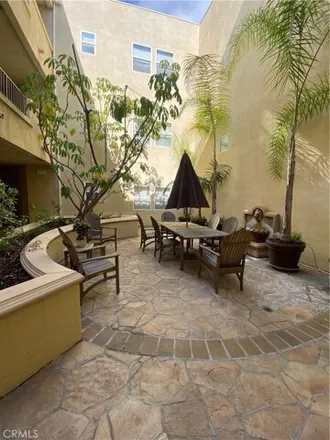 Image 5 - 13925 Burbank Boulevard, Los Angeles, CA 91401, USA - Condo for sale