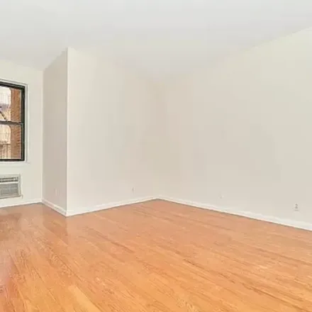 Rent this 1 bed apartment on 305 East 93rd Street in New York, NY 10128