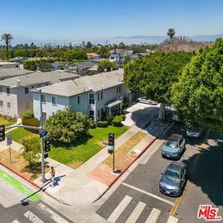 Image 1 - 2598 11th Street, Santa Monica, CA 90405, USA - House for sale