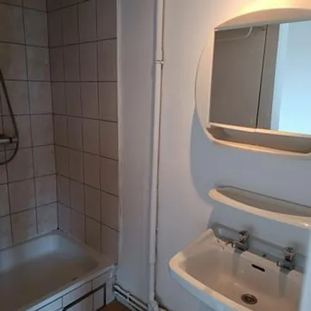 Rent this 3 bed apartment on Rue de Pont 5 in 7500 Tournai, Belgium