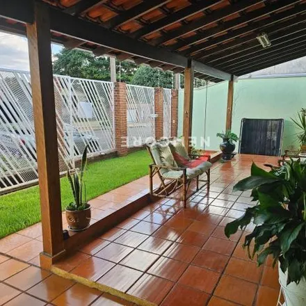 Buy this 3 bed house on Rua Franz Hesselman in Antares, Londrina - PR