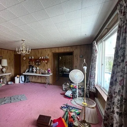Image 3 - 17117 Stanaford Road, Kathryn, Fayette County, WV 25831, USA - House for sale
