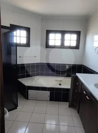 Buy this 4 bed house on Rua Joaquim Martins Coelho in Socorro, Mogi das Cruzes - SP