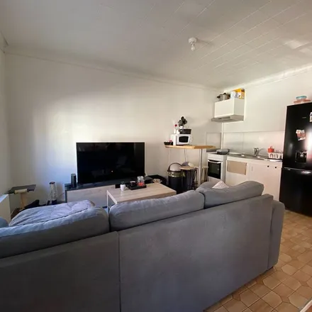 Rent this 3 bed apartment on 83 Rue de la Mairie in 59500 Douai, France