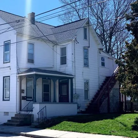Rent this 3 bed apartment on 330 North Franklin Street in Hanover, PA 17331