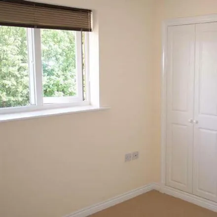 Image 3 - 4 Alverley Road, Daimler Green, CV6 3LH, United Kingdom - Room for rent