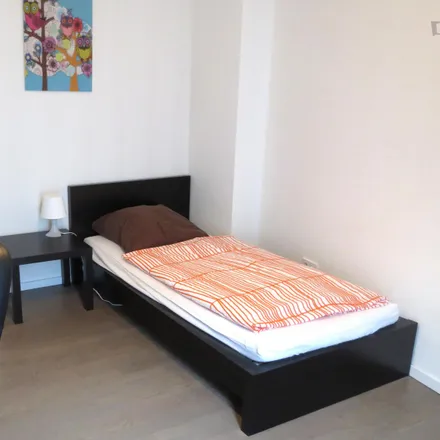 Rent this 3 bed room on Bernhard-Weiß-Straße 6 in 10178 Berlin, Germany