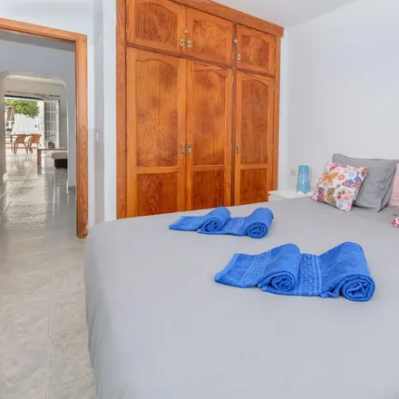 Rent this 2 bed apartment on 35542 Haría