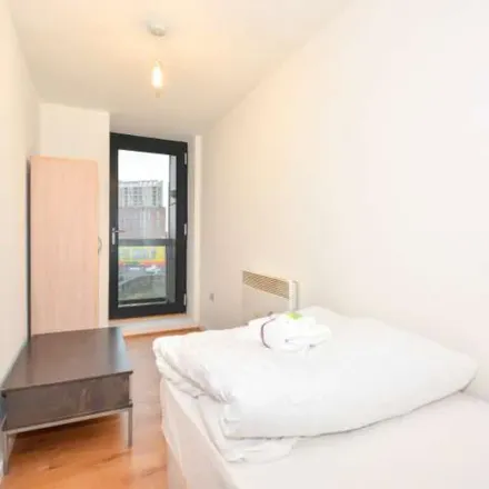 Rent this 1 bed apartment on Nautilus Apartments in Silvertown Way, London