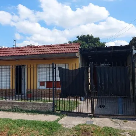 Buy this 2 bed house on Ruy Díaz de Guzmán 100 in Burzaco, Argentina