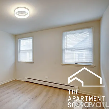Image 8 - 4146 N Kedvale Ave, Unit 2B - Apartment for rent