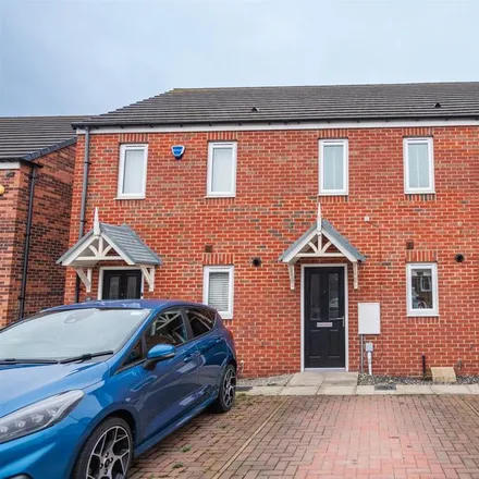 Rent this 2 bed townhouse on Greener Road in Sunderland, SR4 6EE