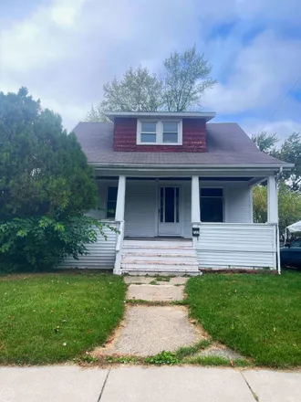 Buy this 4 bed house on 727 13th Street in Port Huron, MI 48060