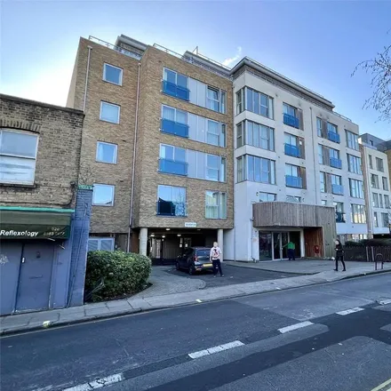 Rent this 2 bed apartment on 61 Glenthorne Road in London, W6 0LN