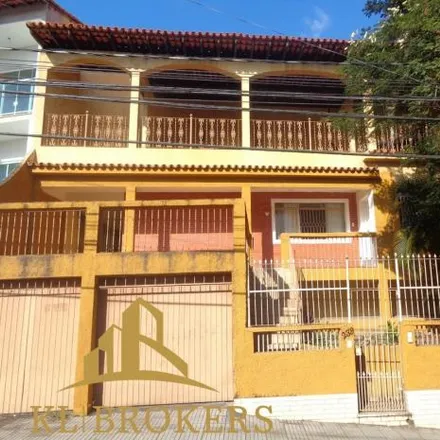 Buy this 6 bed house on Rua Senador Irineu Machado in Jardim Amália, Volta Redonda - RJ