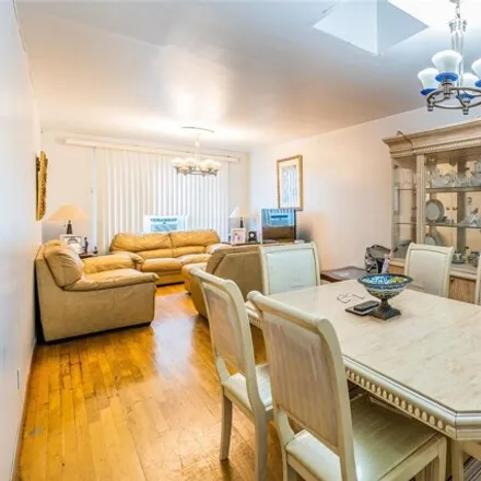 Image 1 - 811 Fox Street, New York, NY 10459, USA - Apartment for sale