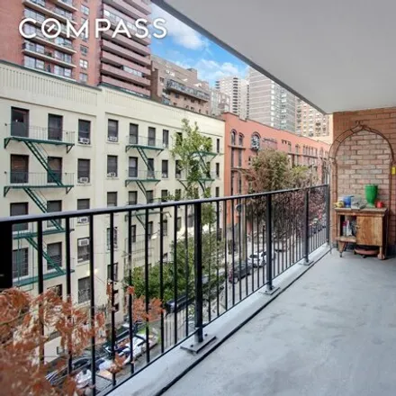 Image 9 - 235 East 87th Street, New York, NY 10128, USA - Apartment for sale