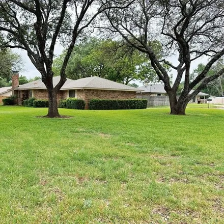 Image 3 - 298 Southwest Rand Drive, Burleson, TX 76028, USA - House for sale