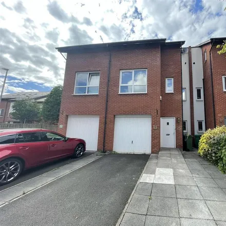 Rent this 3 bed townhouse on Robert Harrison Avenue in Manchester, M20 1LW