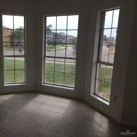 Image 4 - 6296 South Sol Brilla Lane, El Sol Colonia, Pharr, TX 78577, USA - House for rent