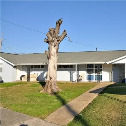 Buy this 4 bed house on 8020 Macon Street in Metairie, LA 70003