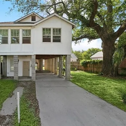 Buy this 3 bed house on 7029 Derbes Street in New Orleans, LA 70124