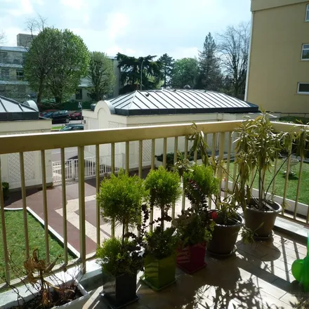 Rent this 4 bed apartment on 5 Allée Boris Vian in 92410 Ville-d'Avray, France