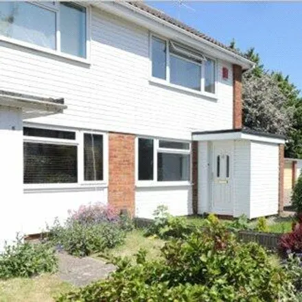 Buy this 2 bed house on unnamed road in Worthing, BN13 2SZ