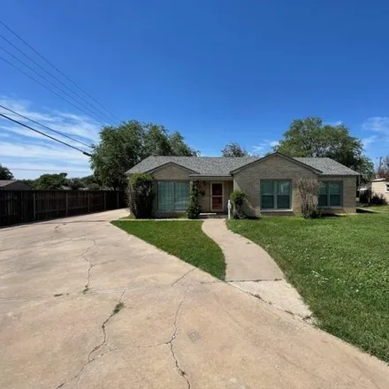 Rent this 4 bed house on University Avenue in Lubbock, TX 79406