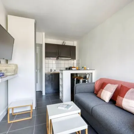Image 2 - 58 Rue de la Pompe, 75116 Paris, France - Apartment for rent