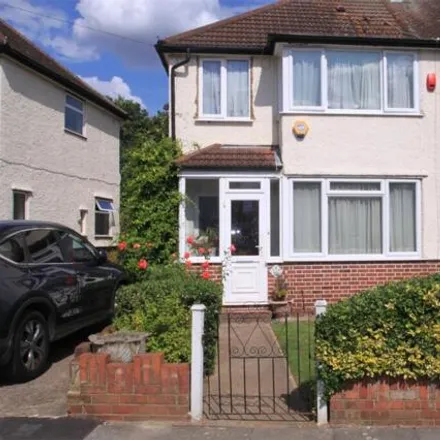 Rent this 3 bed duplex on Thackeray Close in London, United Kingdom